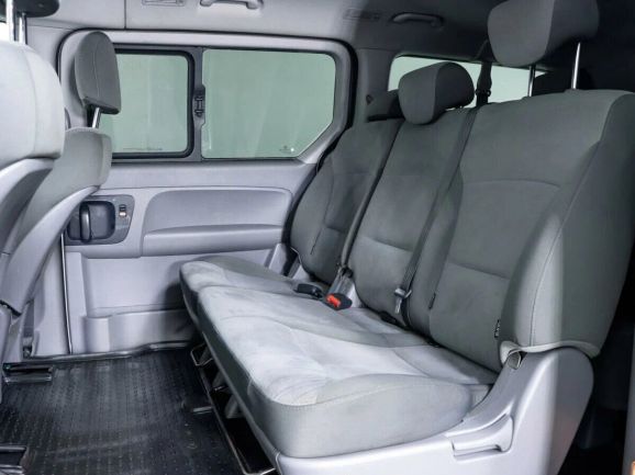 Hyundai H-1, 2.5 л, АТ, 2015 фото 2