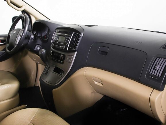 Hyundai H-1, 2.5 л, АТ, 2016 фото 9