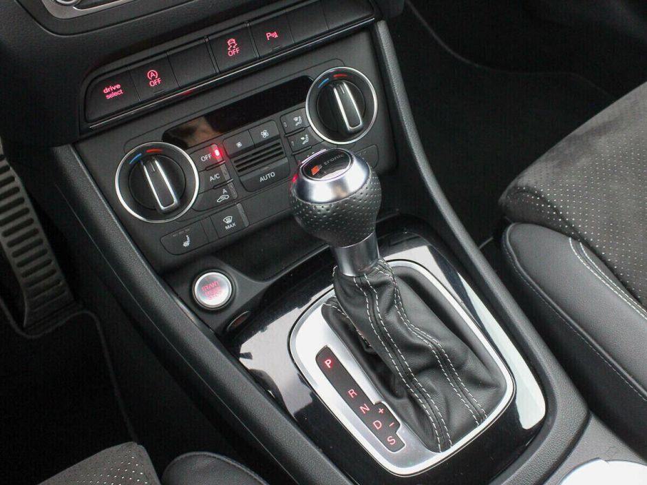Audi Q3, 2.0 л, Робот, 2018 фото 17