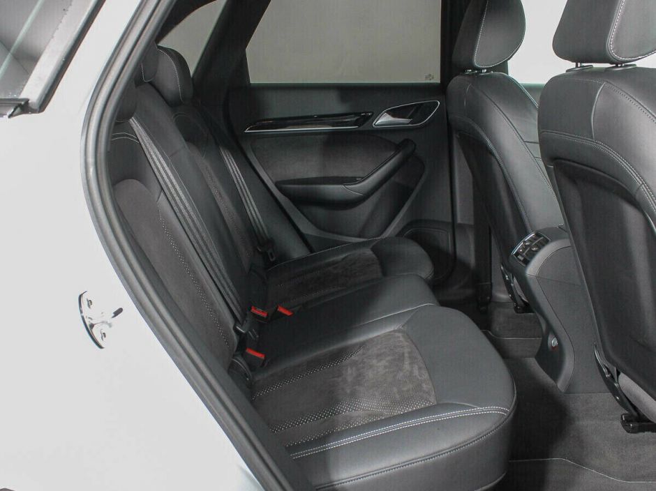 Audi Q3, 2.0 л, Робот, 2018 фото 1