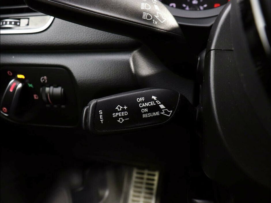 Audi Q3, 2.0 л, Робот, 2017 фото 10