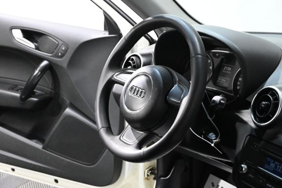 Audi A1, 1.4 л, Робот, 2012 фото 9