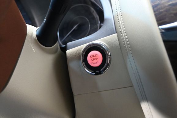 Nissan Patrol, 5.6 л, АТ, 2011 фото 14