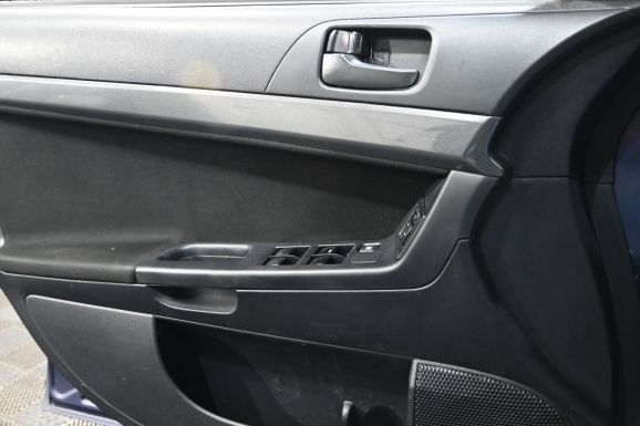 Mitsubishi Lancer, 1.8 л, Вариатор, 2008 фото 2