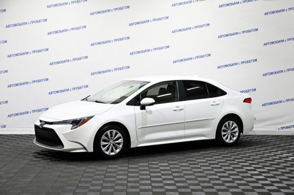 Toyota Corolla, 1.8 л, Вариатор, 2019 фото 3