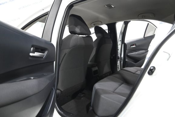 Toyota Corolla, 1.8 л, Вариатор, 2019 фото 1