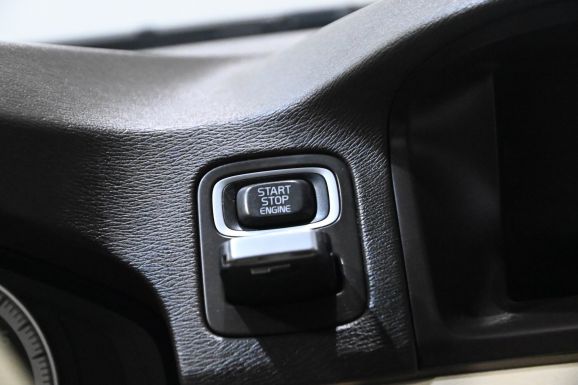 Volvo S80, 2.5 л, АТ, 2011 фото 1