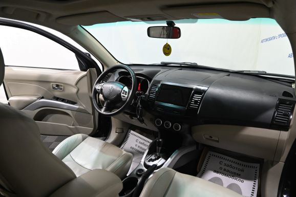 Peugeot 4007, 2.4 л, Вариатор, 2008 фото 9