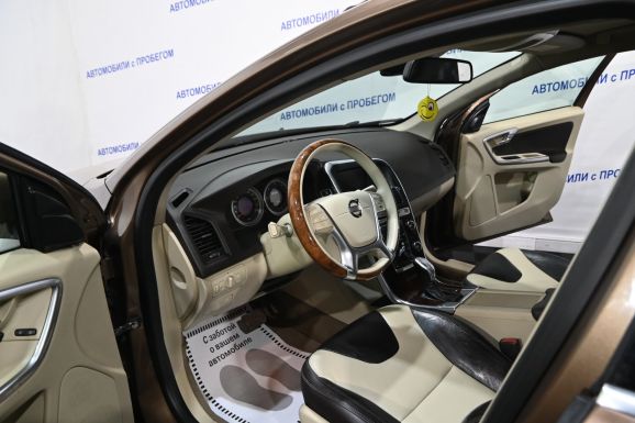 Volvo XC60, 2.4 л, АТ, 2012 фото 7