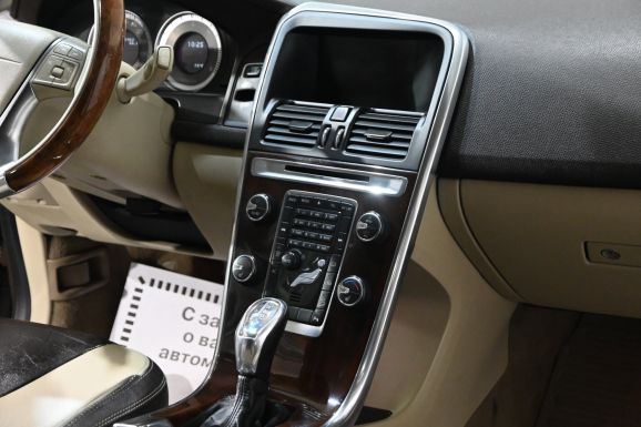 Volvo XC60, 2.4 л, АТ, 2012 фото 10