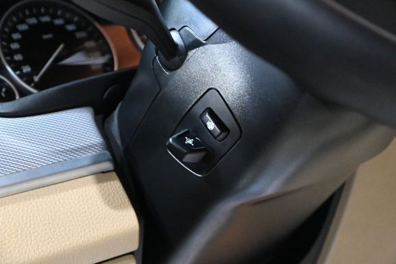 BMW 5 серии, 2.0 л, АТ, 2013 фото 13