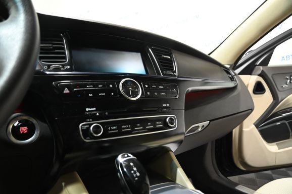 Kia Quoris, 3.8 л, АТ, 2014 фото 10