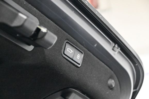 Kia Quoris, 3.8 л, АТ, 2014 фото 1