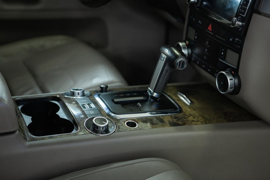 Volkswagen Touareg V6 3.0TDI, 3.0 л, АТ, 2008 фото 13