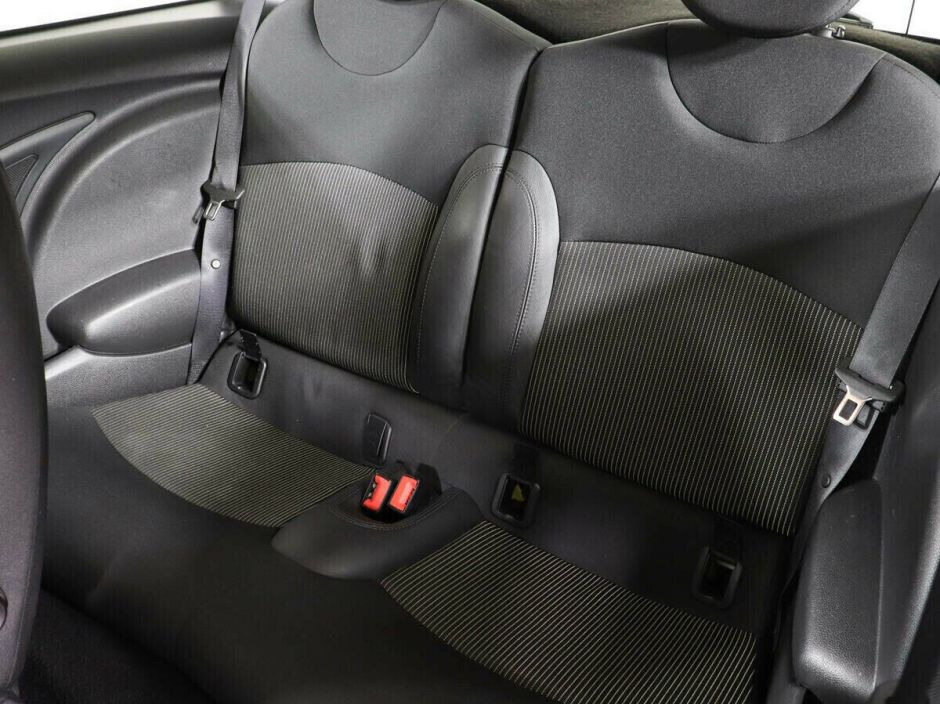 MINI Hatch, 1.6 л, АТ, 2010 фото 1