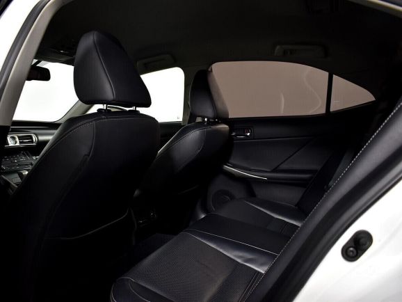 Lexus IS, 2.5 л, АТ, 2015 фото 1