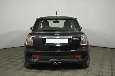 MINI Hatch, 1.6 л, АКПП, 2010 фото 6