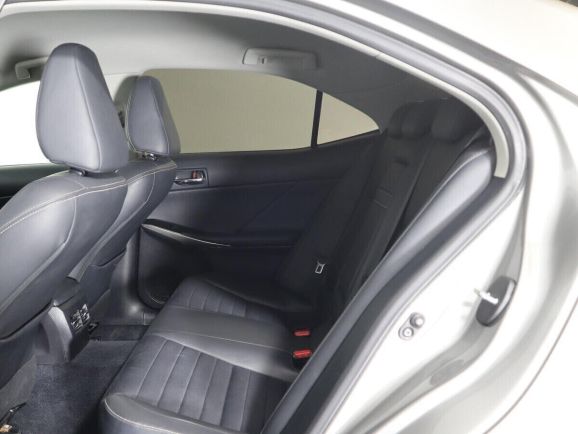 Lexus IS, 2.5 л, АТ, 2015 фото 1