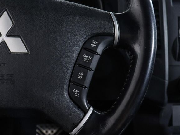 Mitsubishi Pajero, 2.5 л, АТ, 2008 фото 2