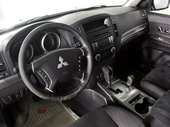 Mitsubishi Pajero, 2.5 л, АТ, 2009 фото 6