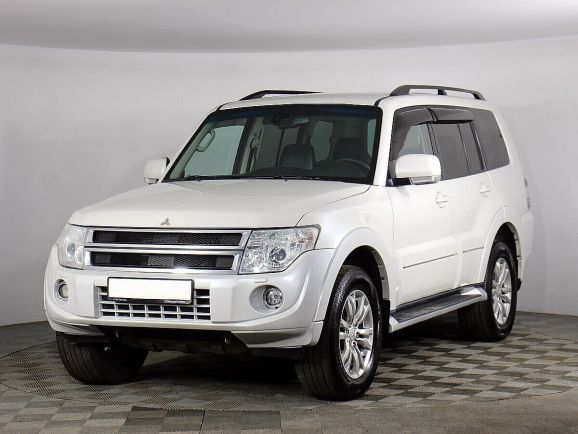Mitsubishi Pajero, 3.0 л, АТ, 2013 фото 3