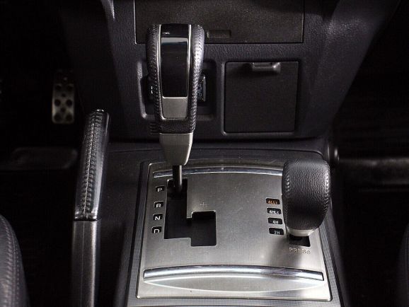 Mitsubishi Pajero, 3.0 л, АТ, 2013 фото 2