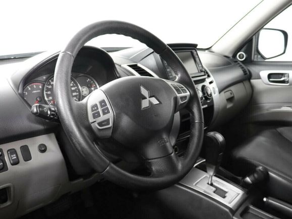 Mitsubishi Pajero Sport, 2.5 л, АТ, 2015 фото 7