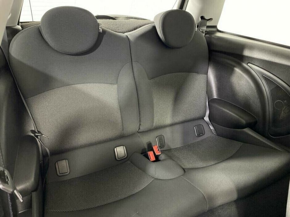 MINI Hatch, 1.6 л, АТ, 2010 фото 1