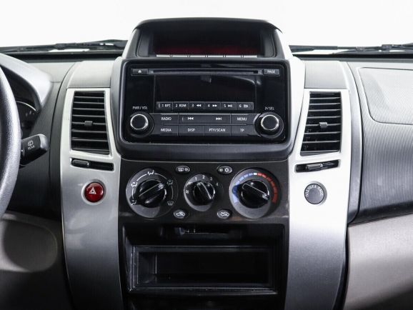 Mitsubishi Pajero Sport, 2.5 л, АТ, 2013 фото 7