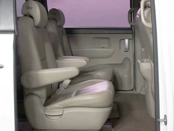 Kia Carnival, 2.2 л, АТ, 2019 фото 2