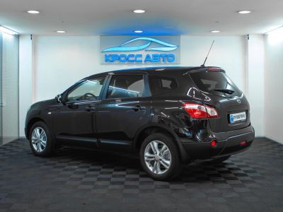 Nissan Qashqai+2 LE+, 2.0 л, CVT, 2011 фото 6