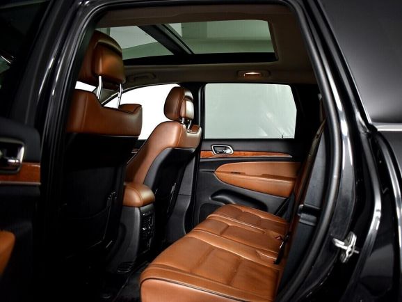 Jeep Grand Cherokee, 3.0 л, АТ, 2011 фото 1