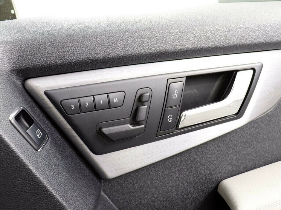 Mercedes-Benz GLK-Класс, 3.5 л, АТ, 2009 фото 12