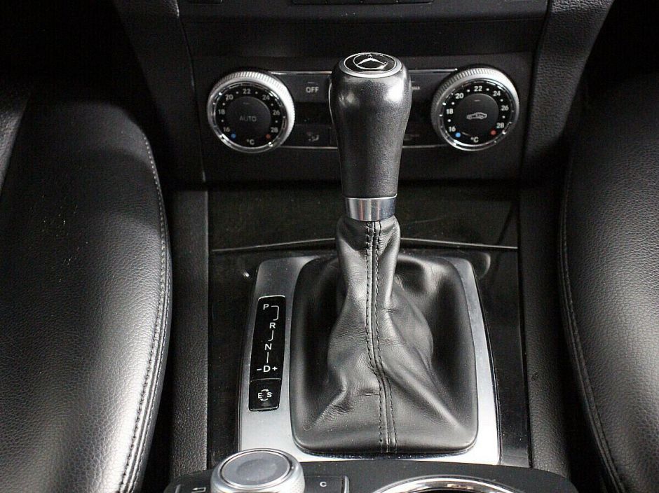 Mercedes-Benz GLK-Класс, 3.0 л, АТ, 2011 фото 2