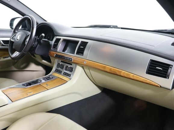 Jaguar XF, 2.0 л, АТ, 2013 фото 9