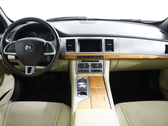 Jaguar XF, 2.0 л, АТ, 2013 фото 10