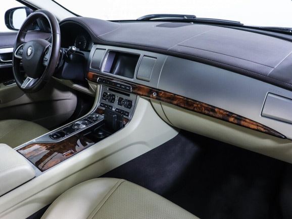 Jaguar XF, 2.0 л, АТ, 2013 фото 8