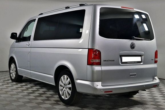 Volkswagen Multivan, 2.0 л, Робот, 2011 фото 4