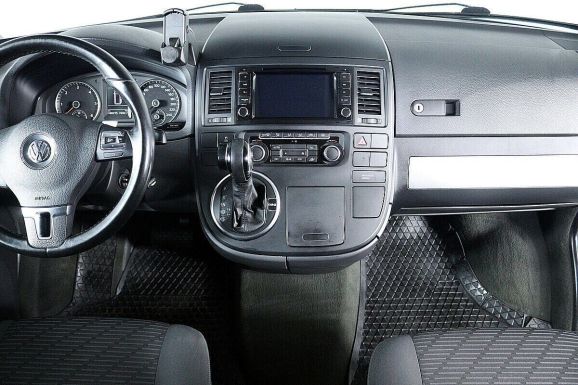 Volkswagen Multivan, 2.0 л, Робот, 2011 фото 9