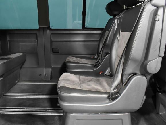 Volkswagen Multivan, 2.0 л, Робот, 2011 фото 2