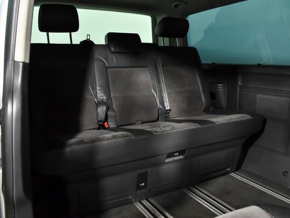 Volkswagen Multivan, 2.0 л, Робот, 2011 фото 1