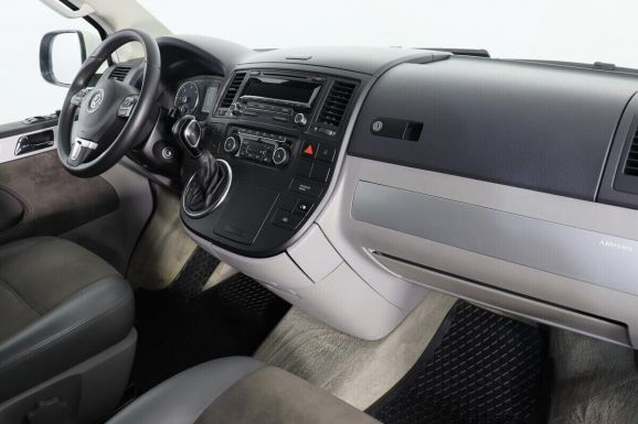 Volkswagen Multivan, 2.0 л, Робот, 2012 фото 7