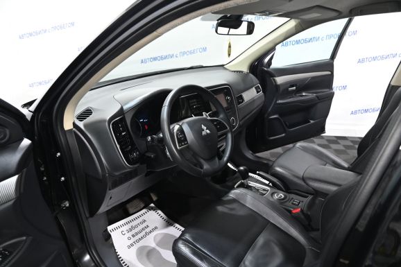 Mitsubishi Outlander, 2.4 л, Вариатор, 2012 фото 7