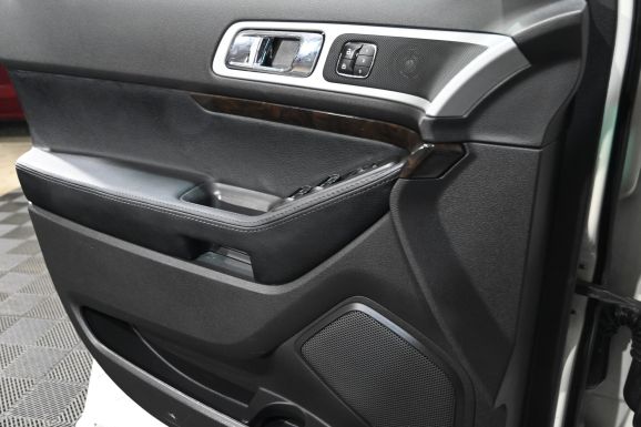 Ford Explorer, 3.5 л, АТ, 2013 фото 10