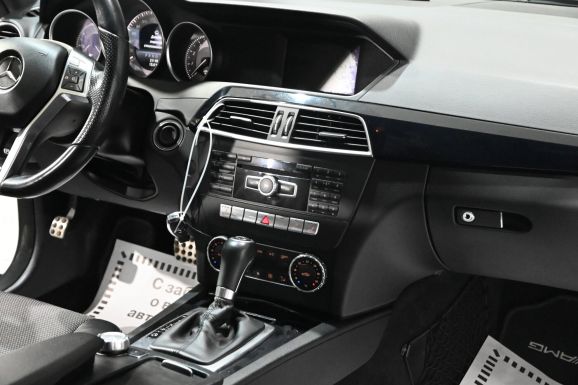 Mercedes-Benz C-Класс, 1.6 л, АТ, 2013 фото 1