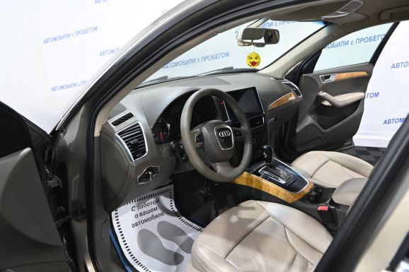 Audi Q5, 2.0 л, Робот, 2010 фото 11