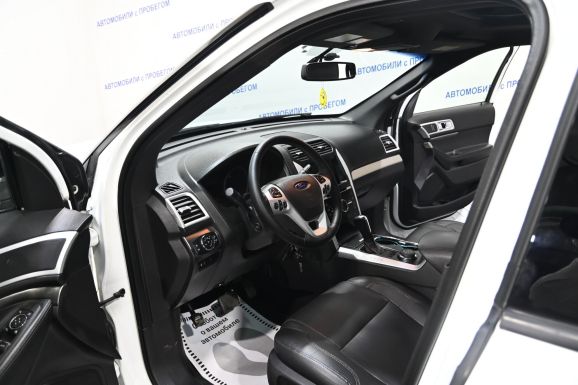Ford Explorer, 3.5 л, АТ, 2015 фото 7