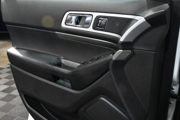 Ford Explorer, 3.5 л, АТ, 2015 фото 12