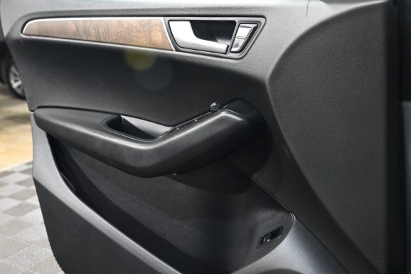 Audi Q5, 2.0 л, Робот, 2011 фото 10