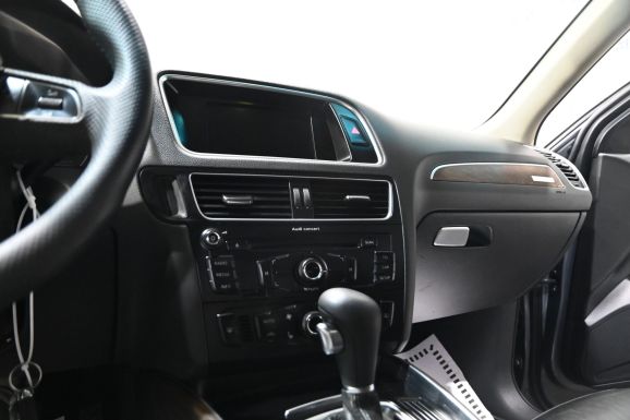 Audi Q5, 2.0 л, Робот, 2011 фото 1